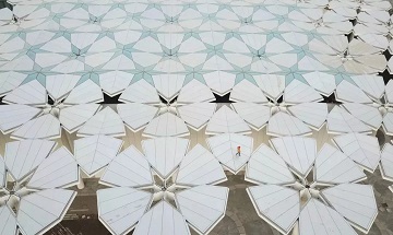 北京世界庭園博覧会：太陽光発電による雨水収集用94パラソル